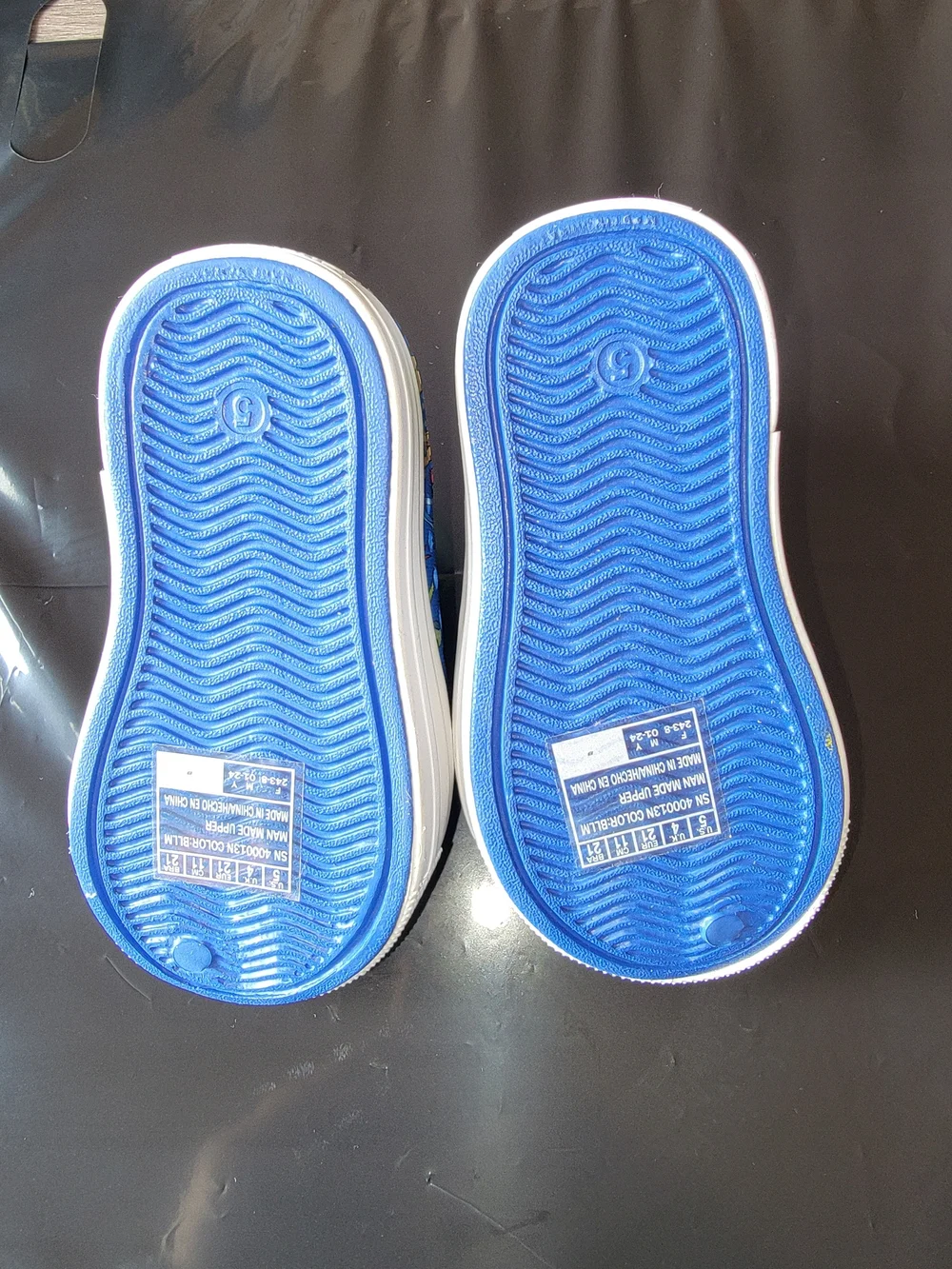 Kids Blue Dino Print Slip-On Clogs